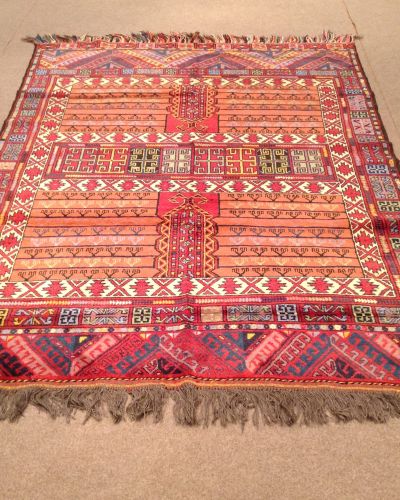 Elegant Turkmen Wool Rug