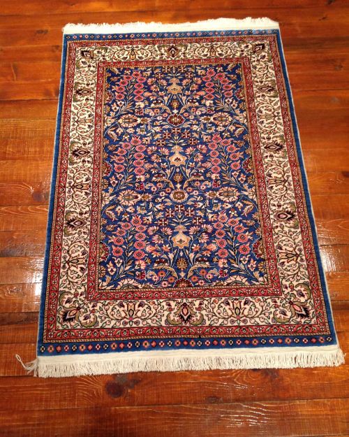 Handcrafted Ipek Silk Art