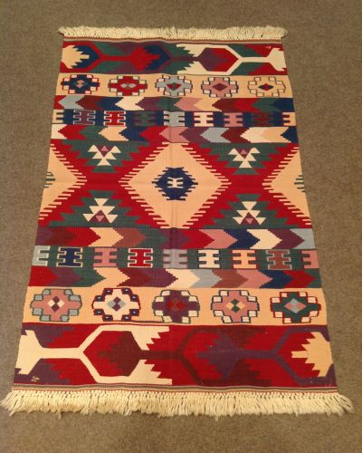 Classic Kilim Weaving